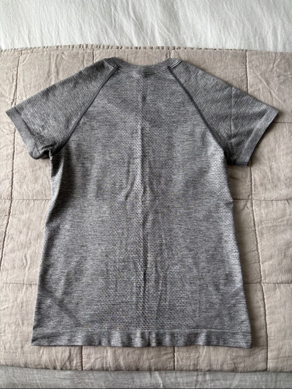 Lululemon Swiftly Tech Short-Sleeve Shirt 2.0 - Race/Waist Length - Picture 6 of 9